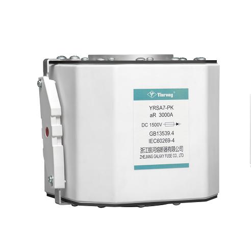 Kako hitro varovalka s kvadratnim ohišjem izboljša varnost sistema